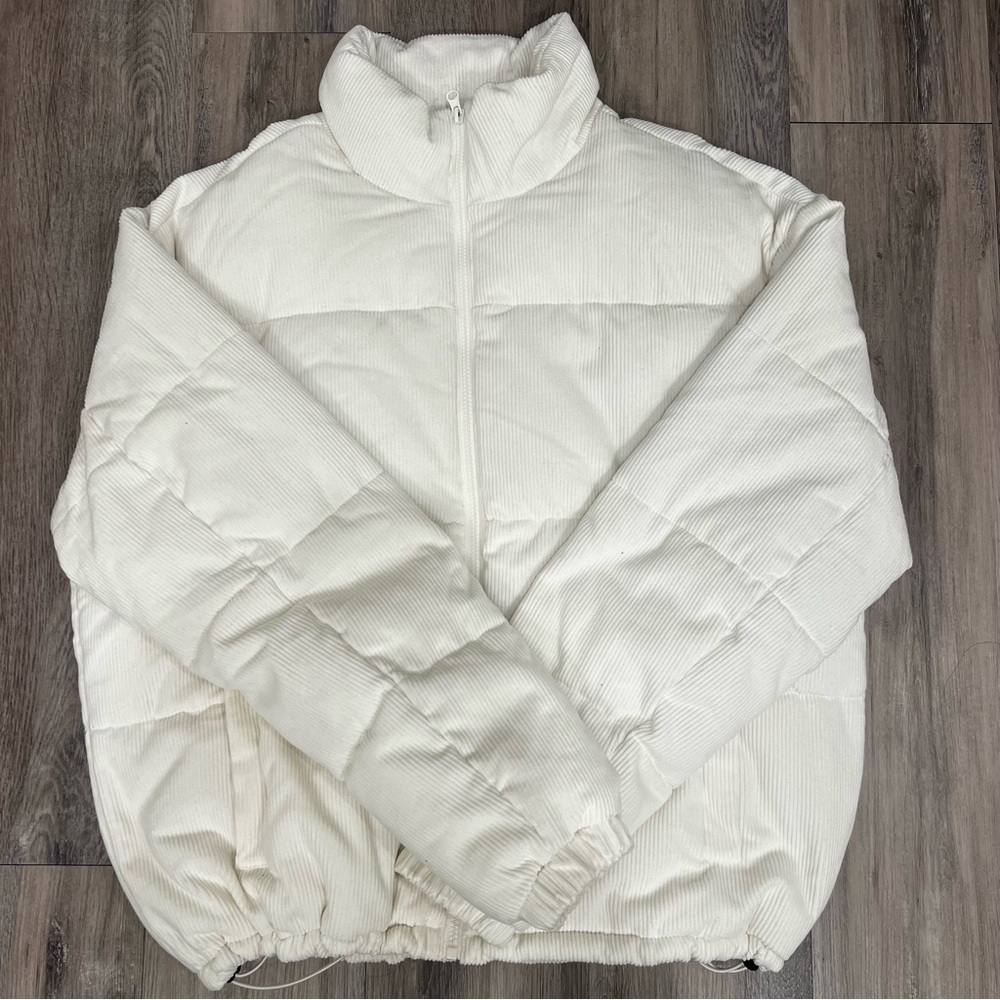 PacSun Men’s Puffer jacket Corduroy in White color